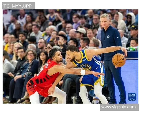 2017年NBA季后赛勇士队与开拓者队的精彩对决回顾与分析 2017年NBA季后赛勇士队与开拓者队的精彩对决回顾与分析